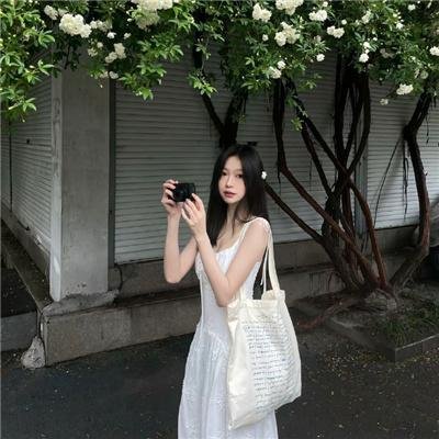 凶咒海报